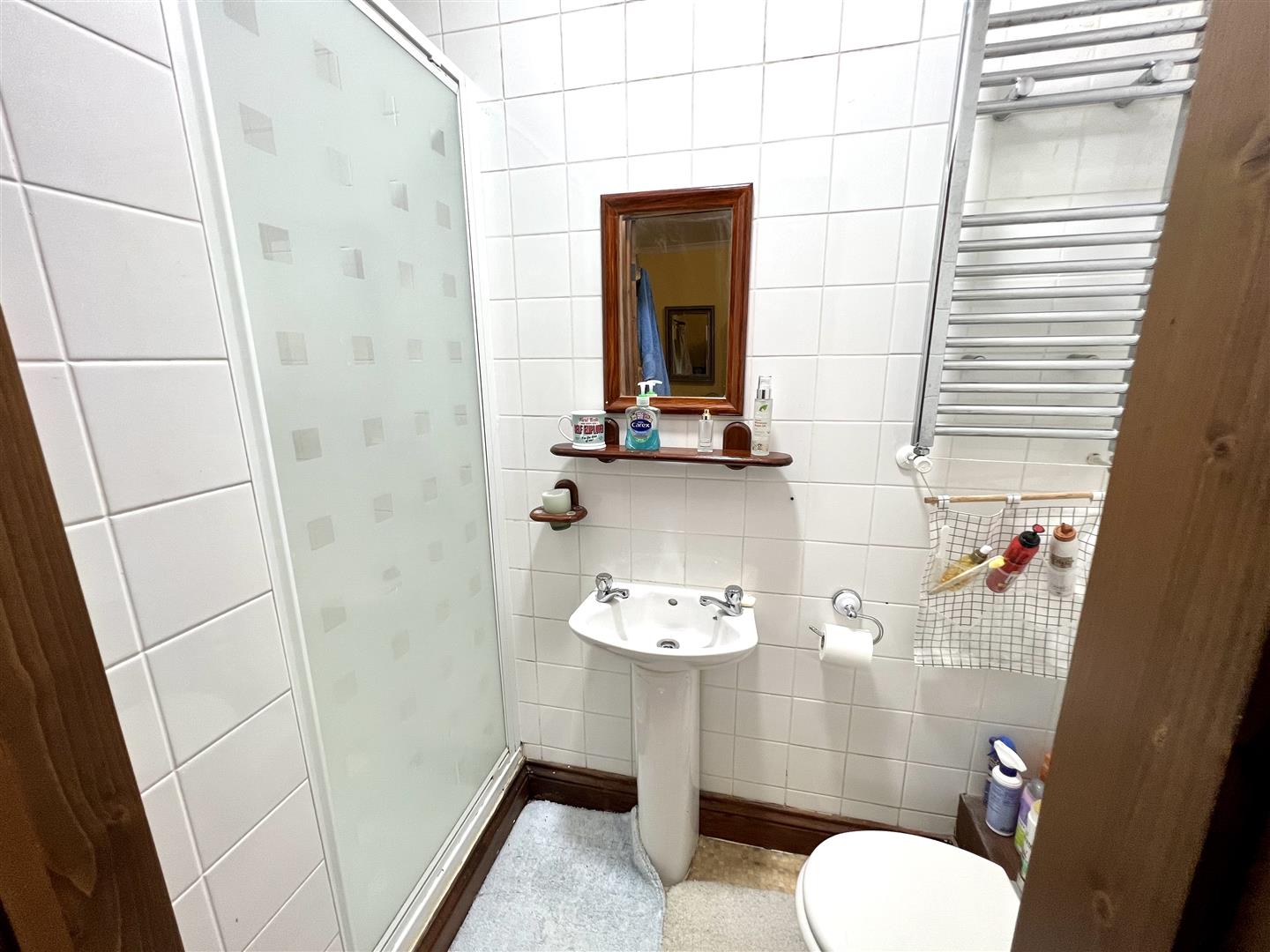 EN SUITE